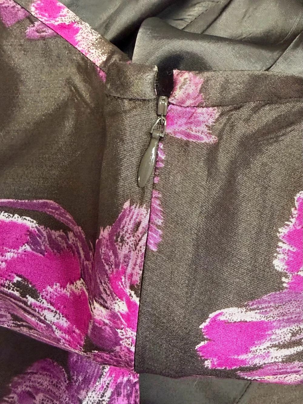 Ann Taylor Petites 100% Silk Floral  A-Line Skirt Brown Pink Lined  Size 2P